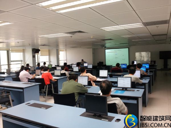 六度教育為廣東國稅系統提供機房內訓